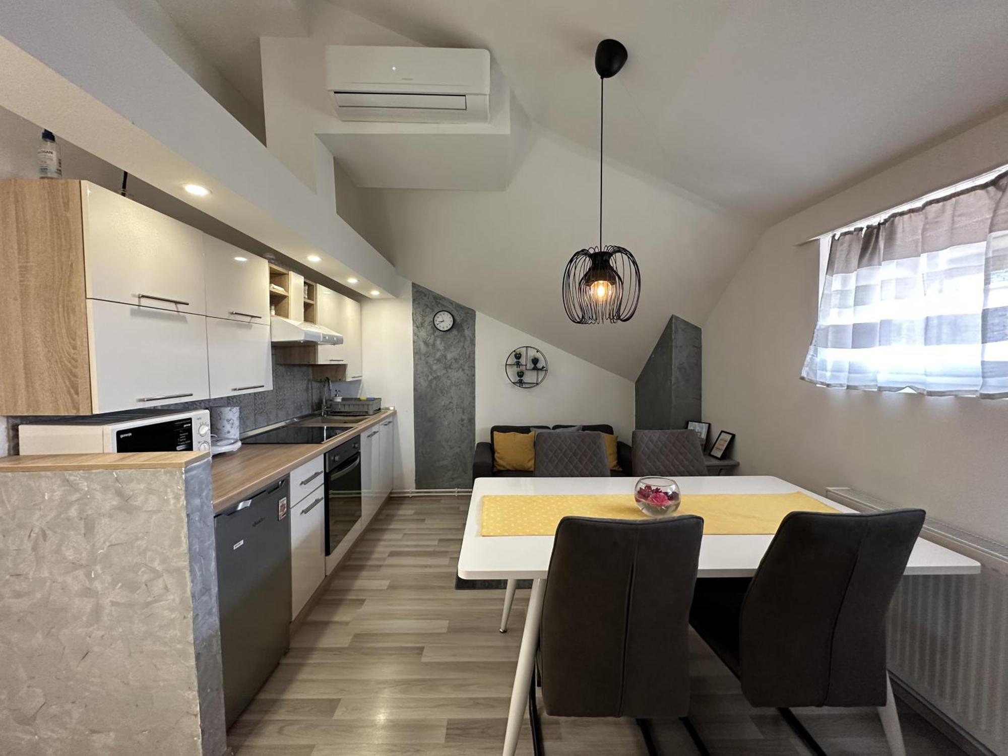 Albert Apartments Zagreb Airport ヴェリカ・ゴリツァ エクステリア 写真