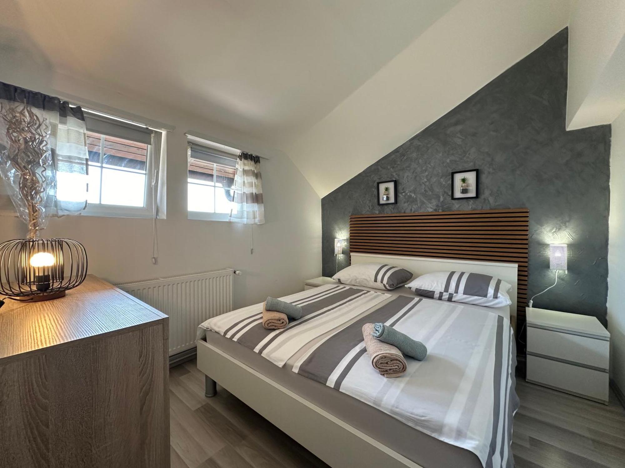 Albert Apartments Zagreb Airport ヴェリカ・ゴリツァ エクステリア 写真