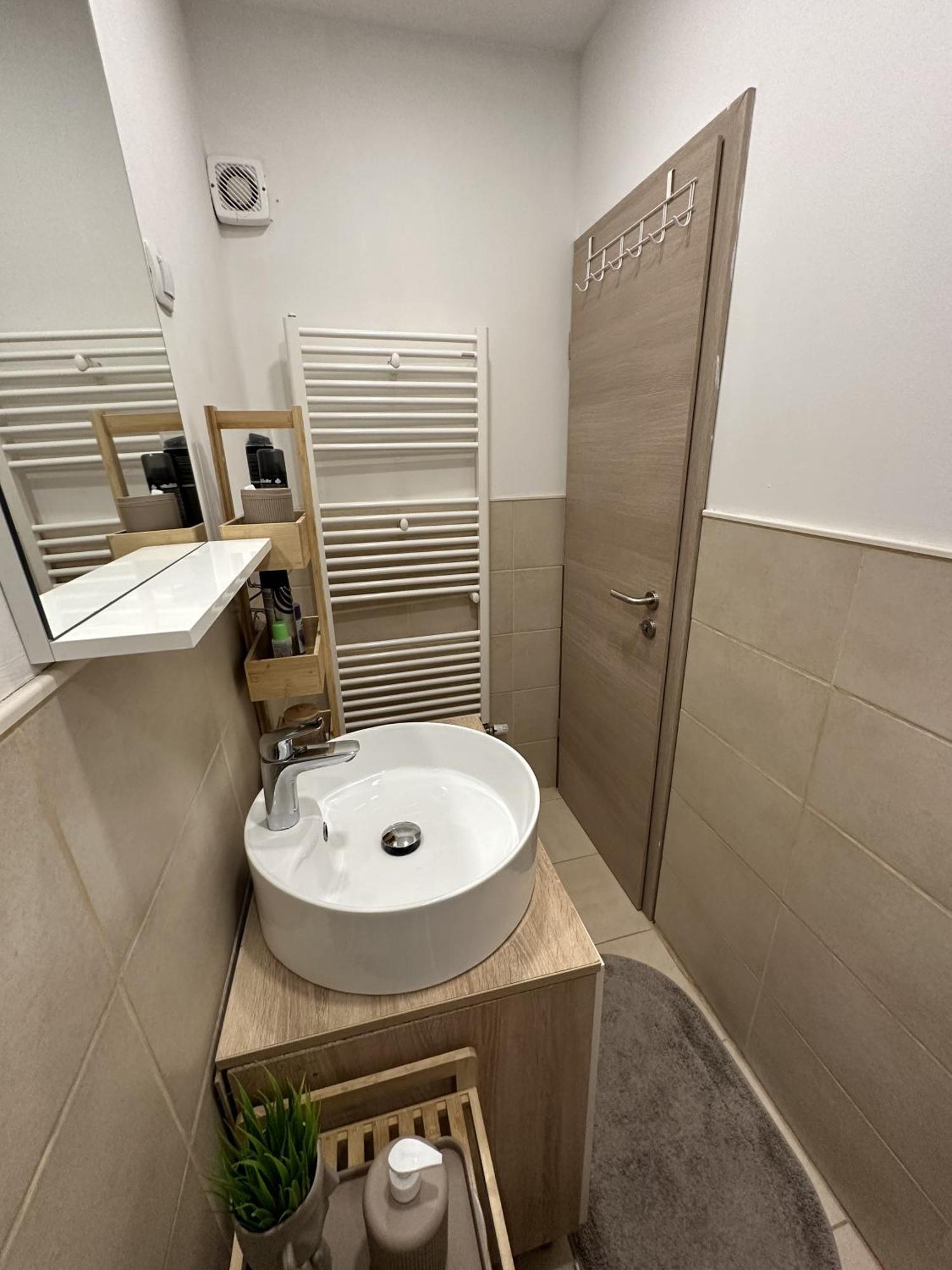 Albert Apartments Zagreb Airport ヴェリカ・ゴリツァ エクステリア 写真