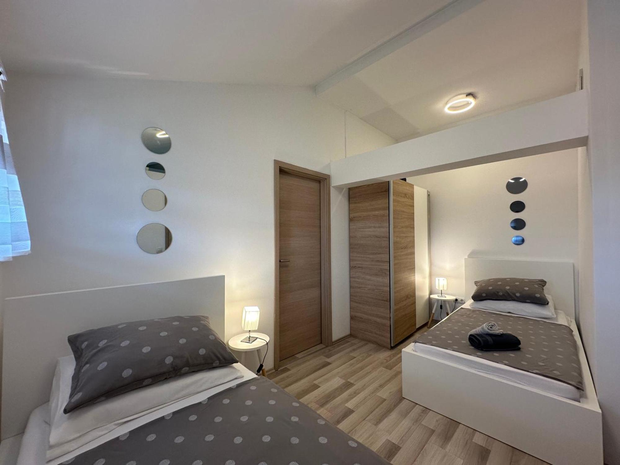 Albert Apartments Zagreb Airport ヴェリカ・ゴリツァ エクステリア 写真