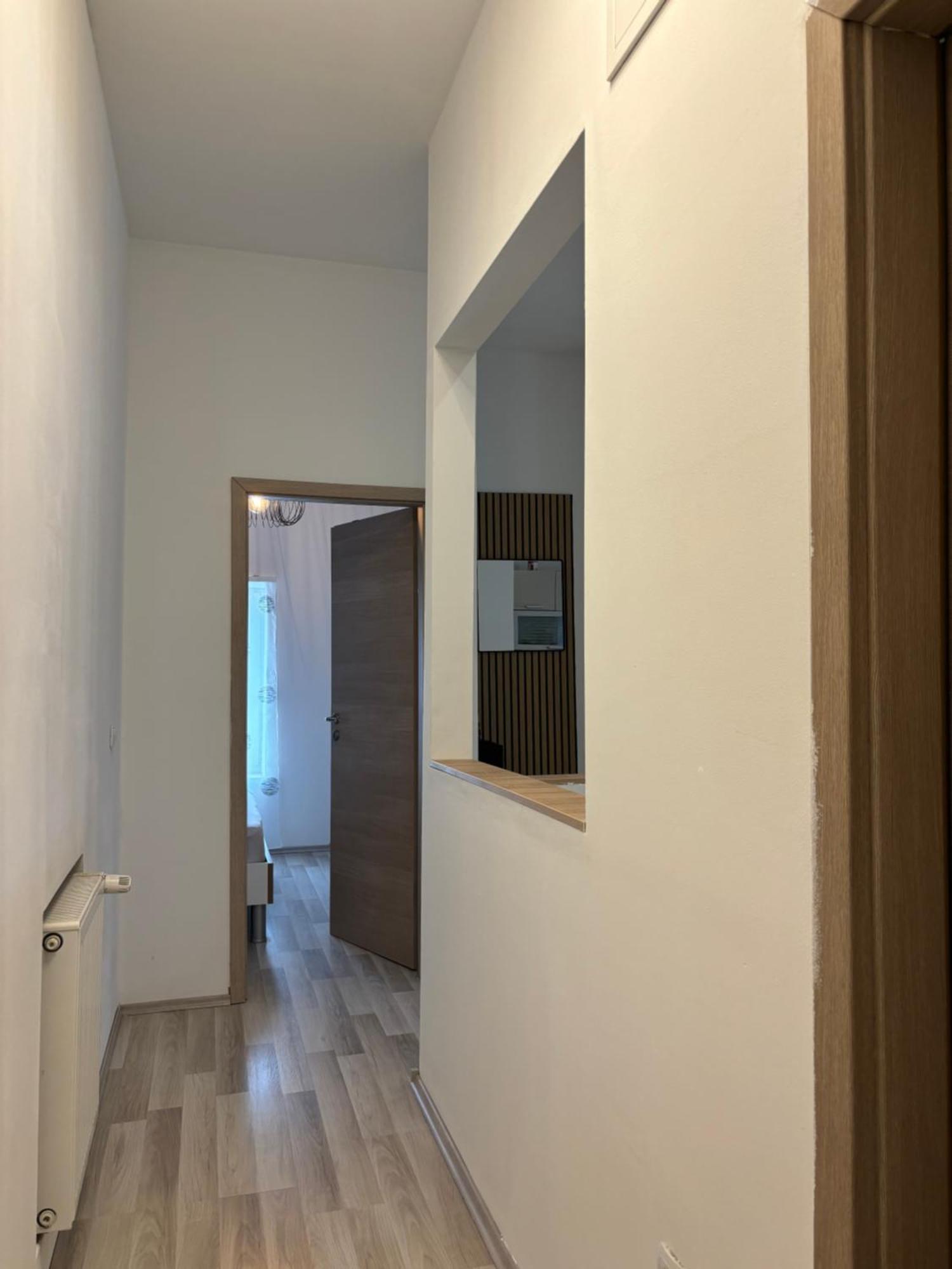 Albert Apartments Zagreb Airport ヴェリカ・ゴリツァ エクステリア 写真